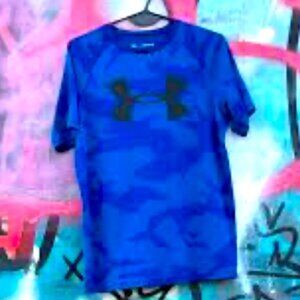 Under Armour Heatgear Loose Drifit Activewear Short Sleeve Shirt Top Blue Camo